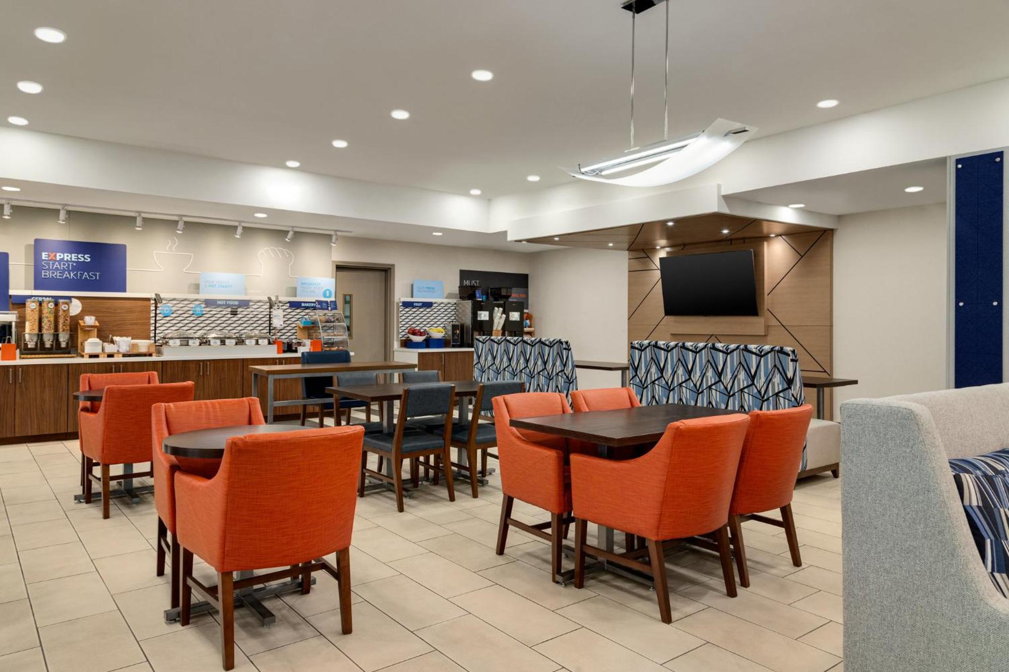 Holiday Inn Express & Suites Forrest City By Ihg Exterior photo