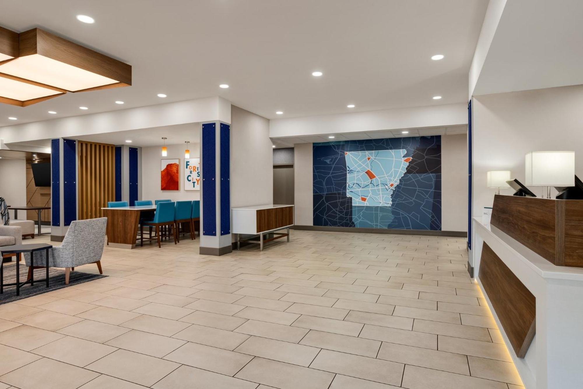 Holiday Inn Express & Suites Forrest City By Ihg Exterior photo